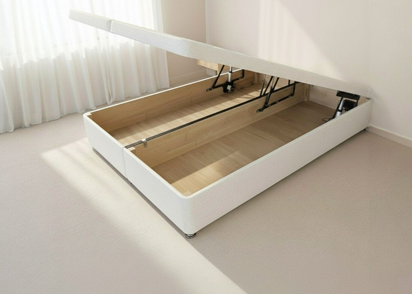 product.featured_image.alt | default: product.title | escape }}