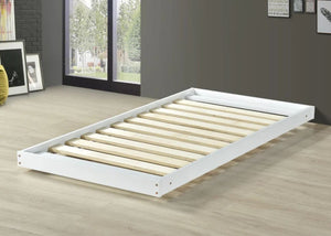 Colney Trundle Bed in White, with Solid Slats