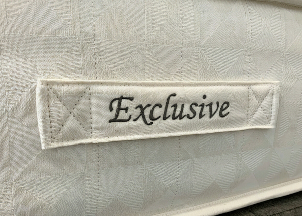 The Brick 'Extra Deep' Embroidered Handle