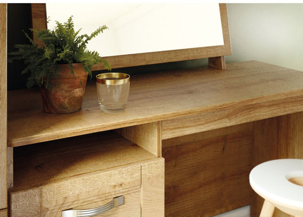 Detailed View of Littleport Dressing Table