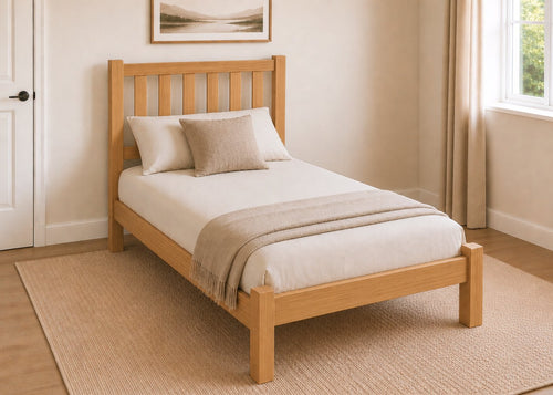 Sandringham Shaker Solid Oak Bed in Oak Finish