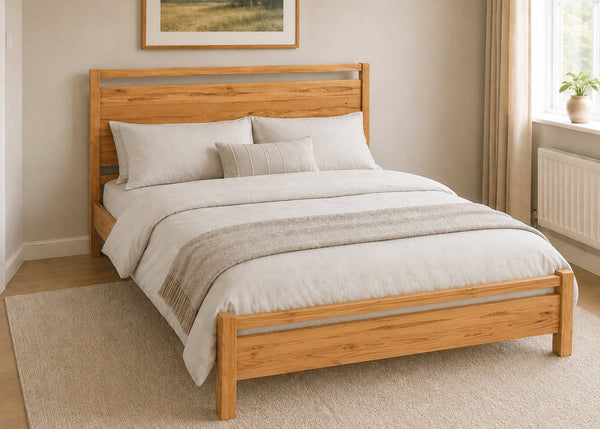 Sedgeford King Size Wooden Bed Finished in Antique