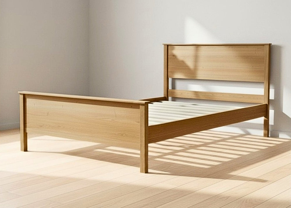Stavern Bed in Oak Finish (High End)